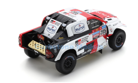 Modelauto 1:43 | Spark S5884 | Toyota Gazoo Racing Hilux 2023 #205 - G.de Villiers - D.Murphy