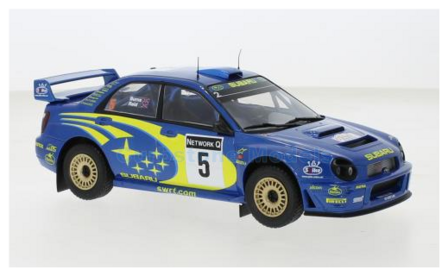 Modelauto 1:24 | IXO-Models 24RAL026A | Subaru Impreza S7 2001 #5 - R.Burns - R.Reid