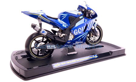 Motorfiets 1:10 | Guiloy 13626 | Yamaha YZR-M1 | Gauloises Fortuna Racing 2004 #46 - V.Rossi