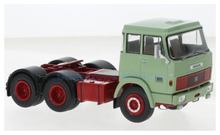 Vrachtwagen 1:43 | IXO-Models TR151.22 | Henschel HS 19 TS Green and Red 1966