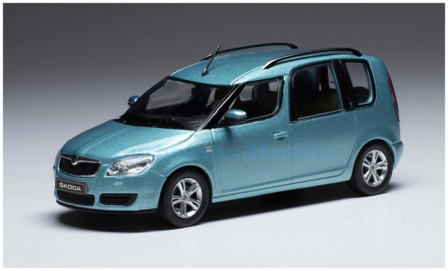 Modelauto 1:43 | IXO-Models CLC472N.22 | Skoda Roomster Metallic Bright Blue 2007