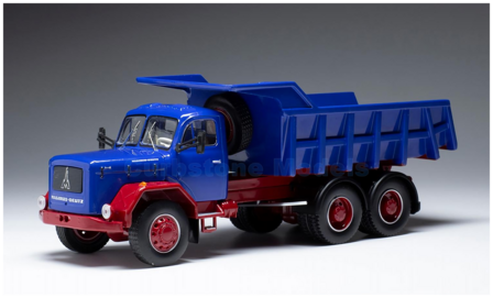 Modelauto 1:43 | IXO-Models TRUD004 | Magirus Jupiter 6x6 Blue en Red 1971