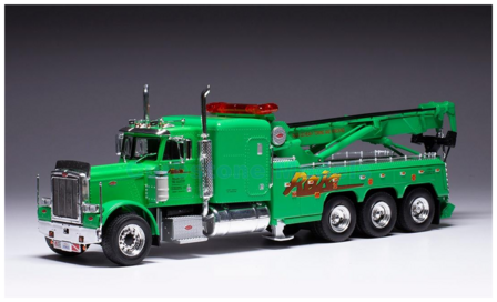 Vrachtwagen 1:43 | IXO-Models TTR031.22 | Peterbilt 359 Wrecker Green 1985