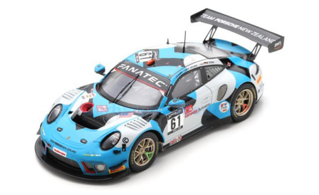 Modelauto 1:43 | Spark SB445 | Porsche 911 GT3 R | EBM Giga Racing 2021 #61 - R.Harker  - W.Bamber - W.Triller - C.Rivas 