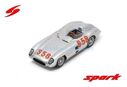 Modelauto 1:43 | Spark S5857 | Mercedes 300 SLR | Alfa Romeo F1 1955 #658 - J.Fangio