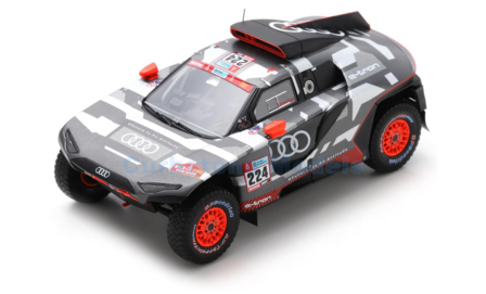 Modelauto 1:43 | Spark S3186 | Audi Q RS E-tron 2022 #224 - M.Ekstr&ouml;m - E.Bergkvist