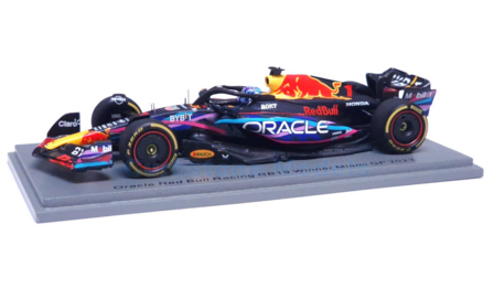 Modelauto 1:43 | Spark S8580 | Red Bull Racing RB19 RBPT 2023 #1 - M.Verstappen