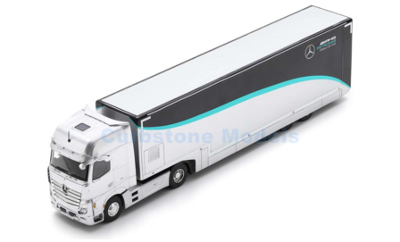 Vrachtwagen 1:43 | Spark S8599 | Mercedes AMG Petronas Formula One Team Actros F1 2023 #44 - L.Hamilton - G.Russell