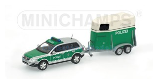 Modelauto 1:43 | Minichamps 402052090 | Volkswagen Touareg 2002