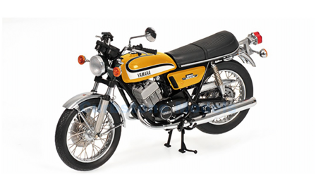 Modelauto 1:12 | Minichamps 122163501 | Yamaha RD 350 Orange 1973