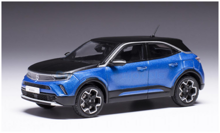 Modelauto 1:43 | IXO-Models CLC512N.22 | Opel Mokka-e Metallic Blue 2022