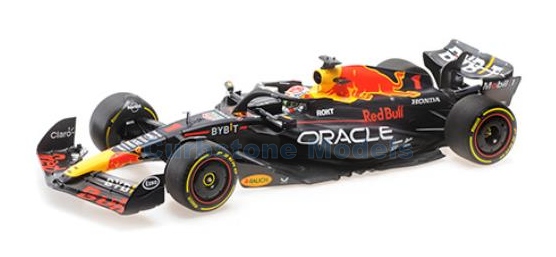 Modelauto 1:18 | Minichamps 110231301 | Red Bull RB19 2023 - M.Verstappen