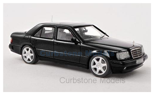 Modelauto 1:43 | Neo Scale Models 45542 | Mercedes Benz E-Class (W124) AMG Black 1985