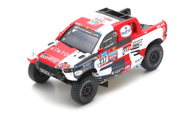 Modelauto 1:43 | Spark S5885 | Toyota Gazoo Racing Hilux 2023 #217 - H.Lategan - B.Cummings 