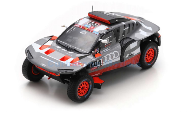 Modelauto 1:43 | Spark S4559 | Team Audi Sport RS e-tron Dakar 2023 #204 - S.Peterhansel - E.Boulanger 