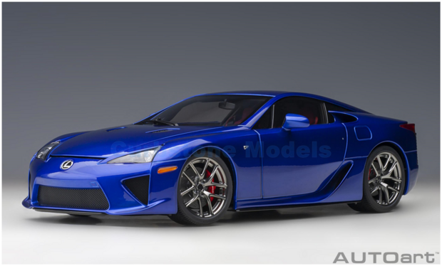 Modelauto 1:18 | Autoart 78858 | Lexus LFA Pearl Blue