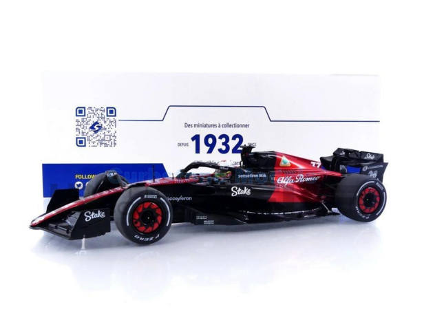 Modelauto 1:18 | Solido 1811101 | Team Sake Alfa Romeo C43 2023 #77 - V.Bottas