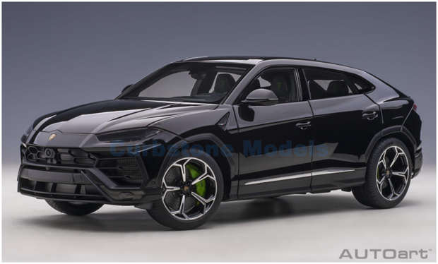 Modelauto 1:18 | Autoart 79165 | Lamborghini Urus Nero Noctis 2018