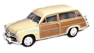 Modelauto 1:18 | Motor City Classics 30003 | Ford Woody Wagon Creme 1949