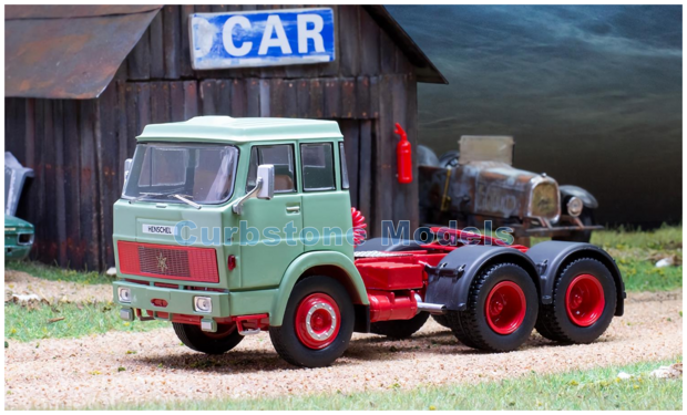 Vrachtwagen 1:43 | IXO-Models TR151.22 | Henschel HS 19 TS Green and Red 1966