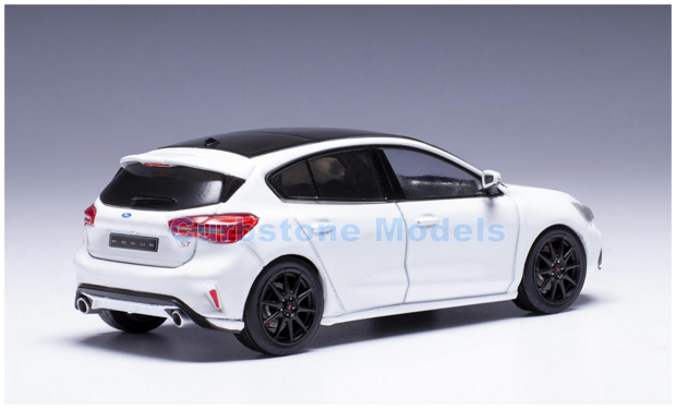 Modelauto 1:43 | IXO-Models MOC334.22 | Ford Focus ST White 2022