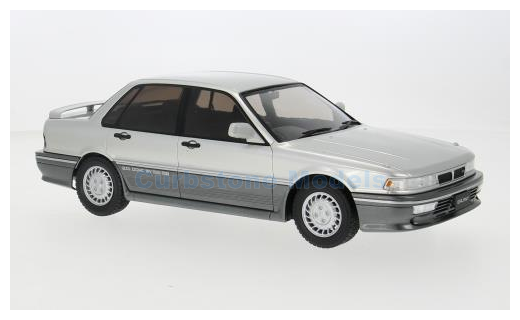 1:18 | IXO-Models 18CMC191.22 | Mitsubishi Galant VR-4 Zilver Metallic 1990