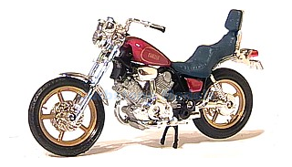 Motorfiets 1:18 | Maisto 39301 | Yamaha XV 1000 Virago