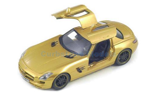 Modelauto 1:43 | Spark S1023 | Mercedes Benz SLS open Doors Goud 2009