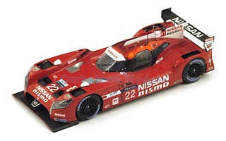 Modelauto 1:43 | Spark S4641 | Nissan Motorsports GT-R LM Nismo 2015 #22 - M.Krumm - H.Tincknell - A.Buncombe