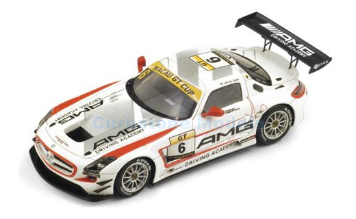 Modelauto 1:43 | Spark SA069 | Mercedes Benz SLS GT3 2014 #5 - R.van der Zande