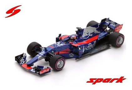 Modelauto 1:43 | Spark S5039 | Scuderia Toro Rosso STR12 Renault 2017 #26 - D.Kvyat