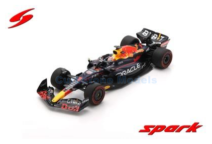 Modelauto 1:18 | Spark 18S773 | Oracle Red Bull Racing RB18 RBPT 2022 #1 - M.Verstappen