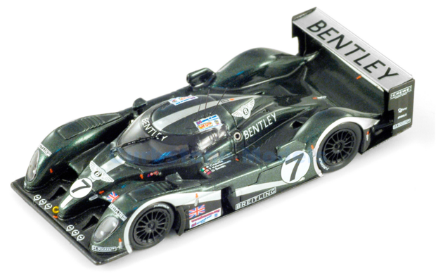 Modelauto 1:18 | Spark 18LM03 | Bentley EXP Speed 8 2003 #7 - T.Kristensen - G.Smith - R.Capello