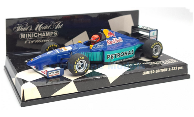 Modelauto 1:43 | Minichamps 430980084 | Sauber Launch Version Red Bull 1996 - J.Herbert