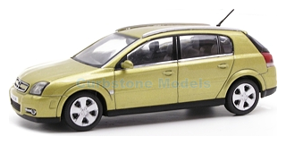 Modelauto 1:43 | Schuco 4461 | Opel Signum Goud metallic